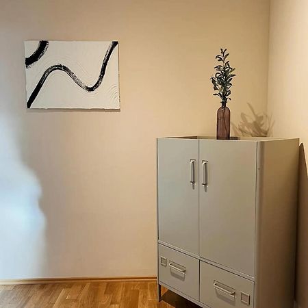 Stilvolle Stadtwohnung - Self Check-In Mit Guten Parkmoeglichkeiten Graz Exteriör bild